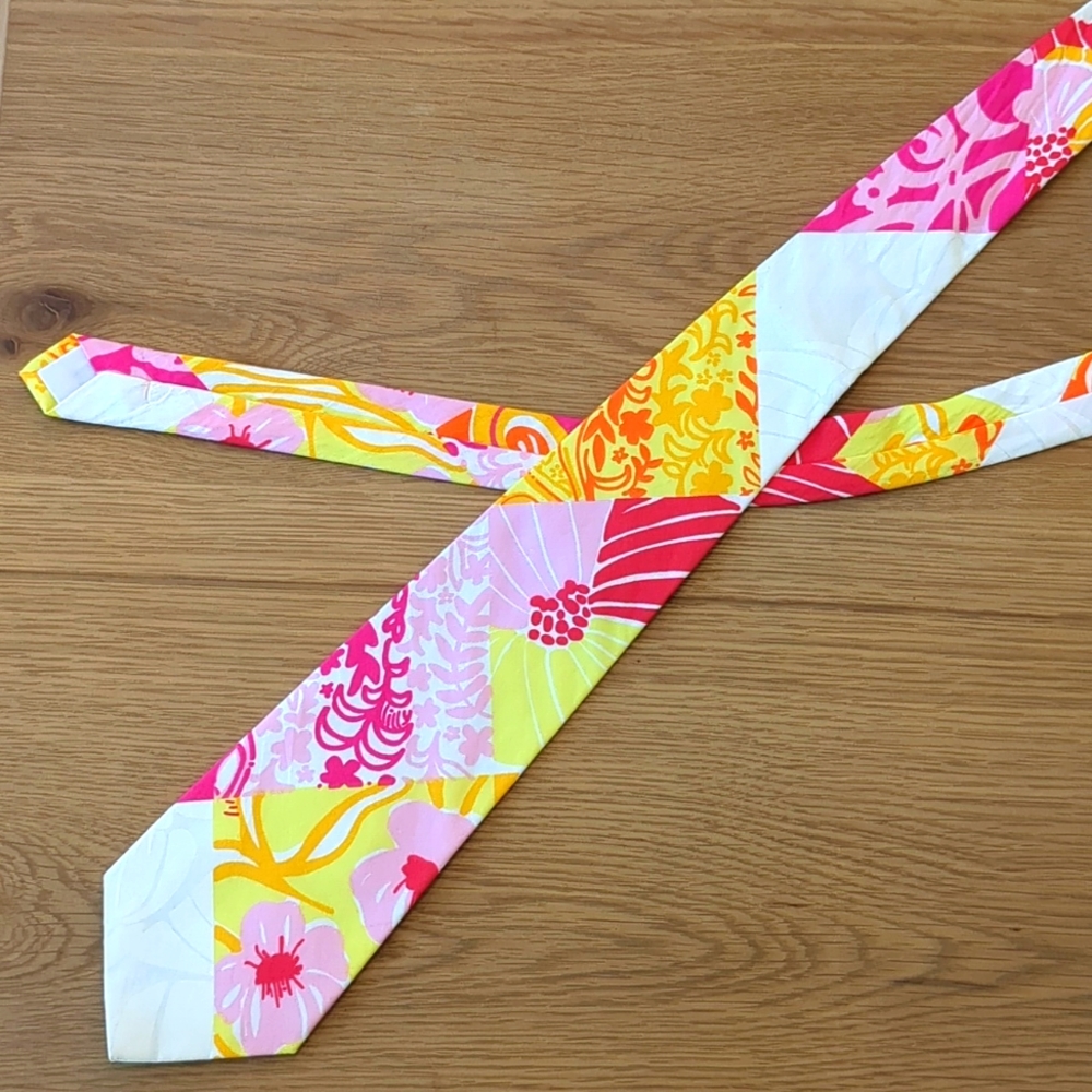 Lilly Pulitzer necktie 55 in w/ pink, orange and yellow floral print